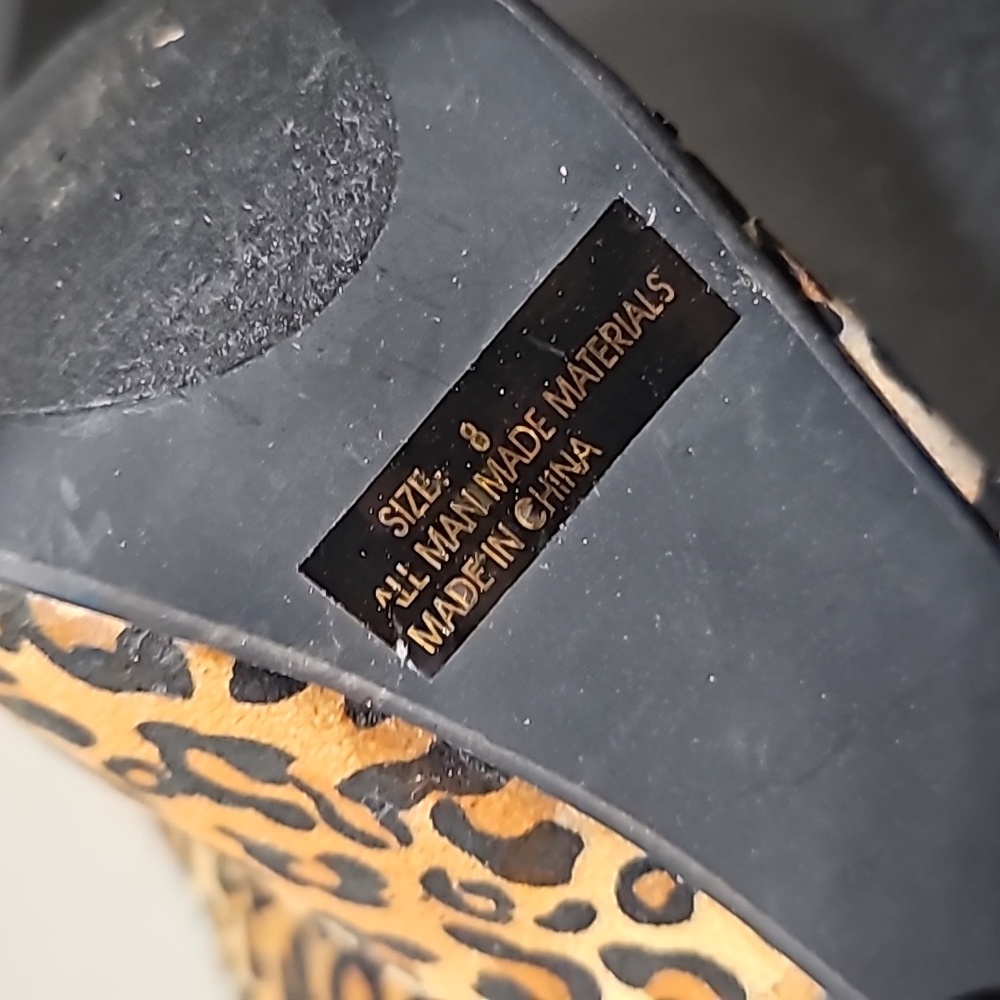 Heels - Picture 3 of 4